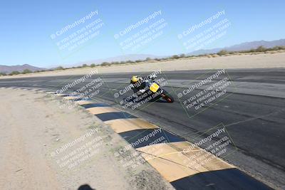 media/Dec-01-2025-Moto Forza (Mon) [[2daa91e15f]]/1-Advanced Group/Session 4 (Turn 10 Inside)/